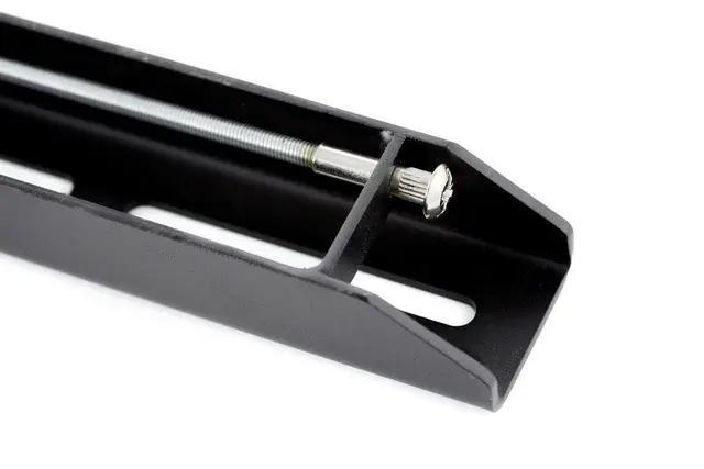 EDBAK Veggfeste XWB3 portrett 65-130" Maks VESA 510x1200, 80Kg, svart, fixed 