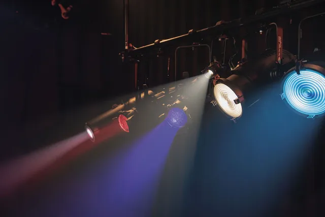 Showtec Performer Profile 600 DDT 250 W Warm White DDT Theatre LED ellipso 