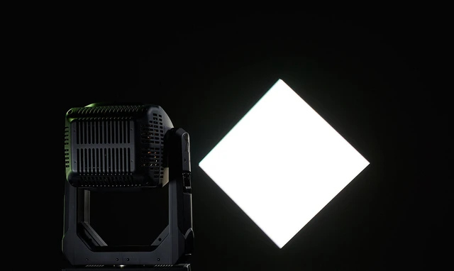 ETC SolaFrame Theatre, black, High CRI Moving head engine, in box with foam 