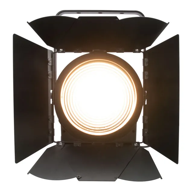 Elation KL Fresnel 8 