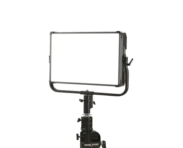 ETC fos/4 Panel,16x24,Daylight HDR array 2-tone, CE, ships w/ pole operated yoke 