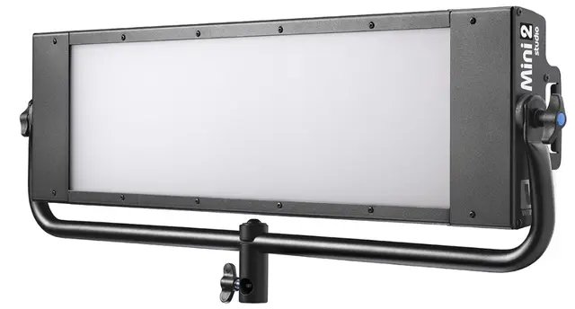 VELVET Mini 2 Studio w/yoke,spigot and shuko cable 