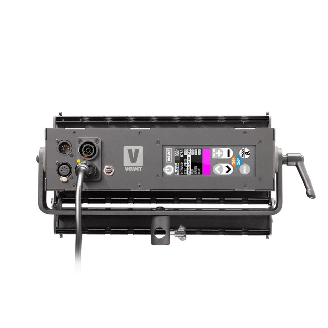 VELVET CYC 4 Color Studio asymmetrical articulated LED 