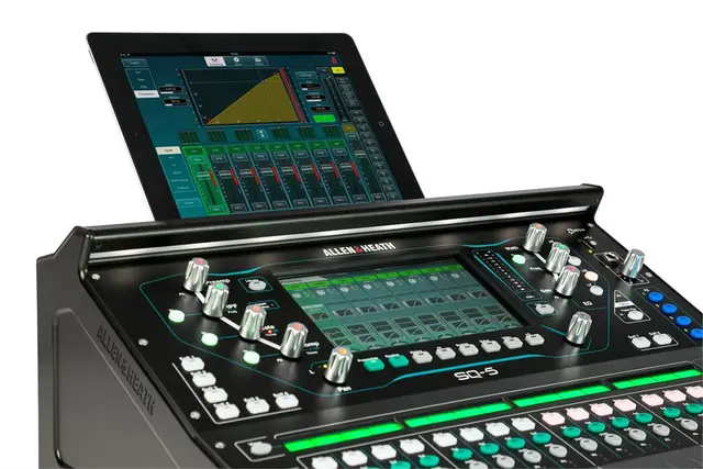 A&H SQ-5 48ch digital mixer, 96kHz 16 Mic/Line 12 XLR out 