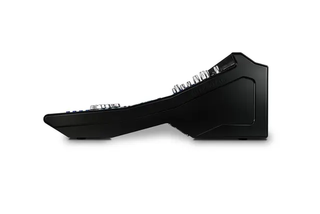 A&H SQ-5 48ch digital mixer, 96kHz 16 Mic/Line 12 XLR out 