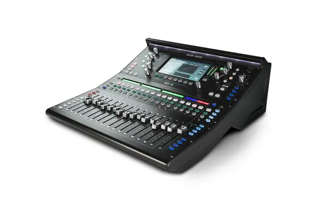 A&H SQ-5 48ch digital mixer, 96kHz 16 Mic/Line 12 XLR out 