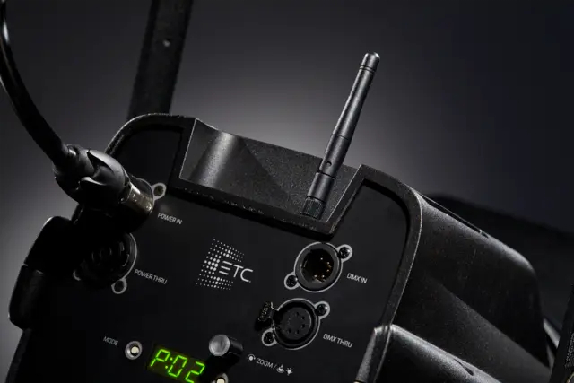 ETC ColorSource Fresnel V CE with Multiverse - Black 