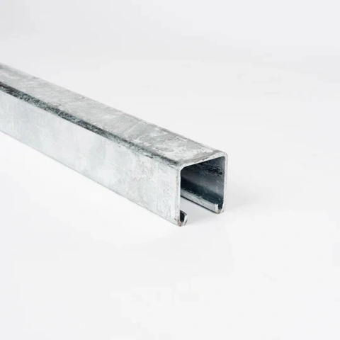Unistrut P-1000-R Skinne 6 meter 41x41x2,5mm, 6m, u/hull 