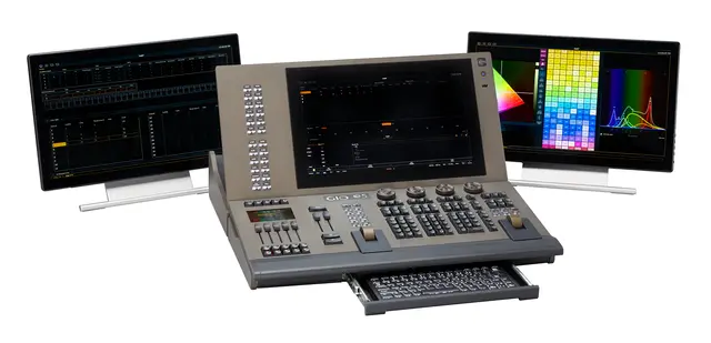 ETC Gio @5 Console, 4.096 Outputs 