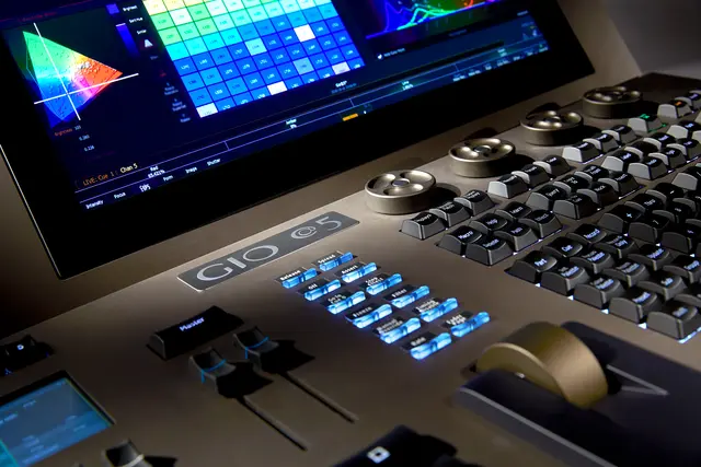 ETC Gio @5 Console, 4.096 Outputs 