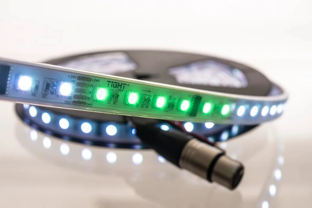 TiGHT TAPE 96W RGBW DMX512 ip67 cri80 5m 24V 