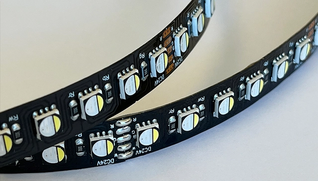 Protech RGBW 6000k, 30,6w/m, 96Led/m, IP20 BLACK 5m 