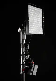 Aladdin BI-Flex M7 KIT (70W Bi-Color) w/V-Mount and Soft Case