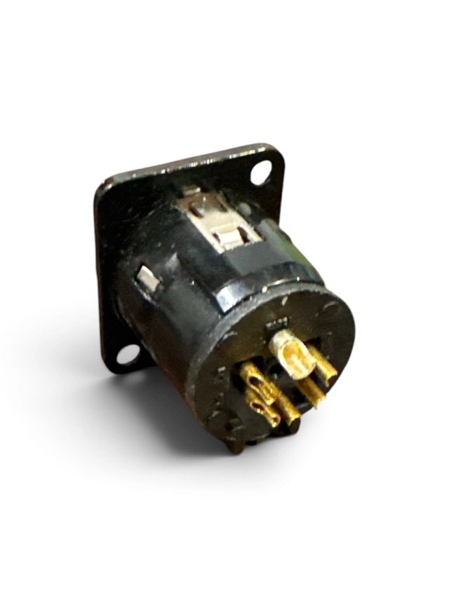 SWITCHCRAFT Chassis 5p DMX Male BLK/GOLD 